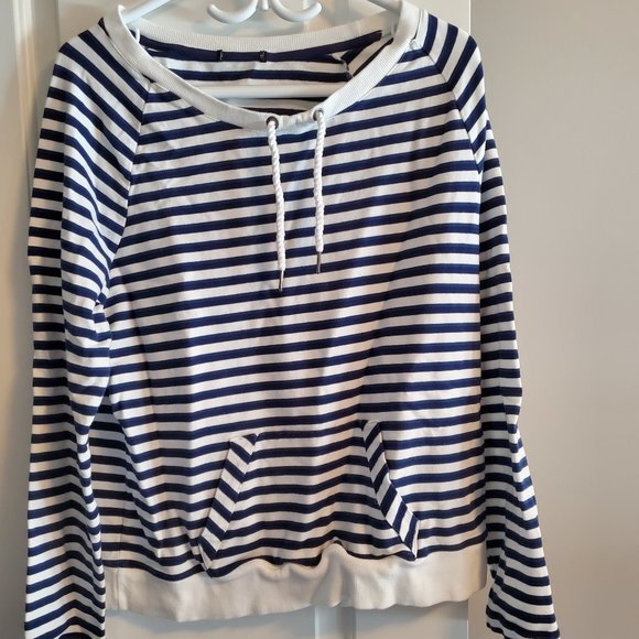 Top - Picture 1 of 1